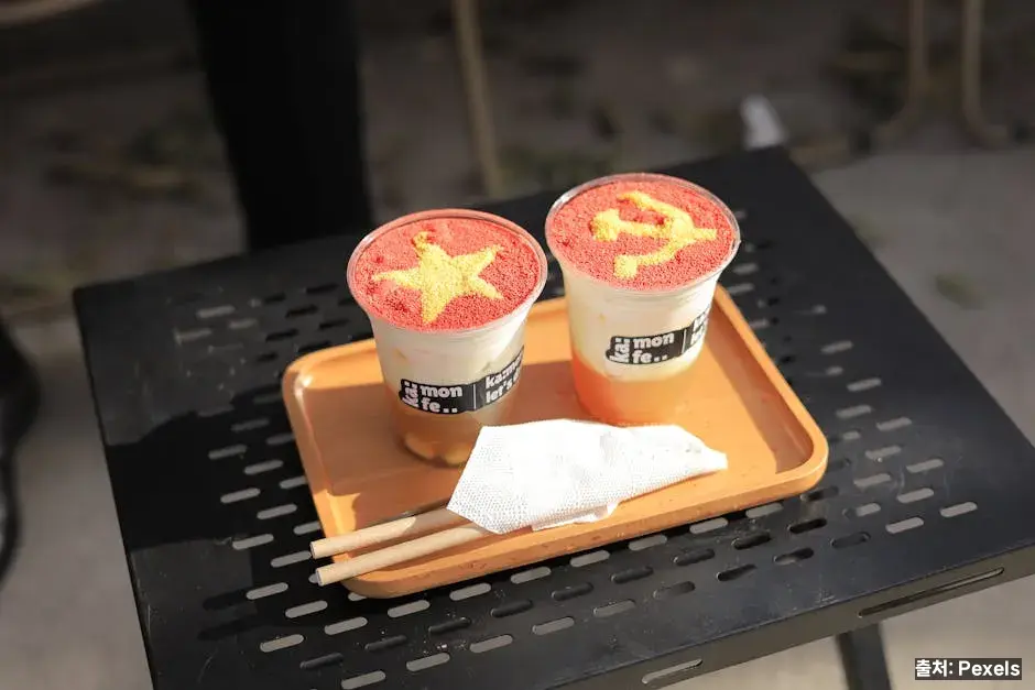 세 음료가 같은 자리에 놓이는 이유 관련 이미지