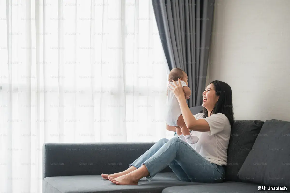 3개월 아기와 엄마 - 사회적 상호작용 시작