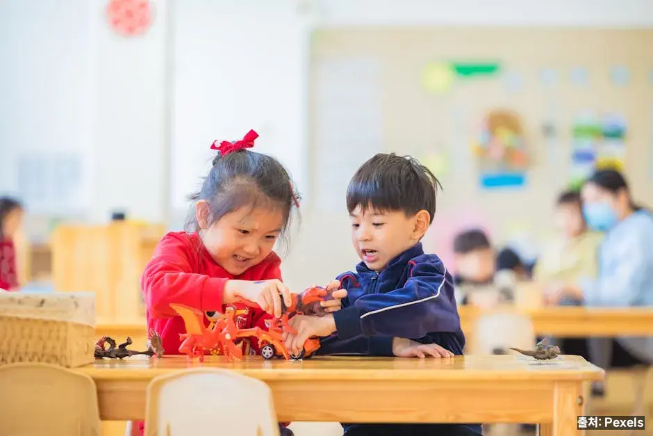 사회성 발달과 사회적 미소 관련 이미지