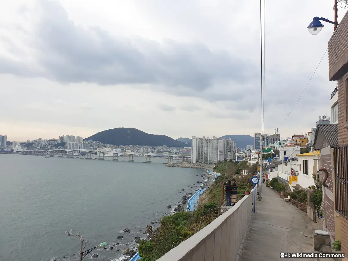 영도 흰여울문화마을