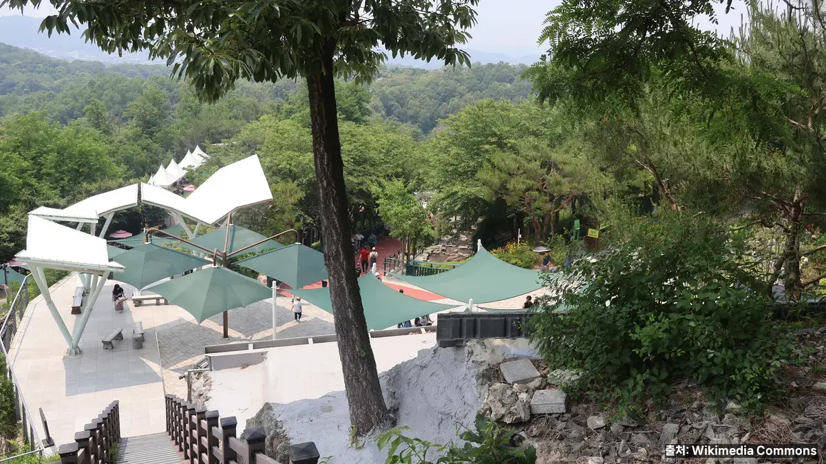 광명동굴 — 폐광 테마파크·황금길